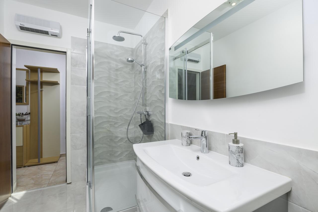 Apartment Milena Porec Ngoại thất bức ảnh